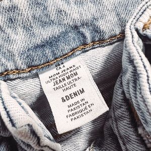 H&M Ultra High Waist Mom Jeans